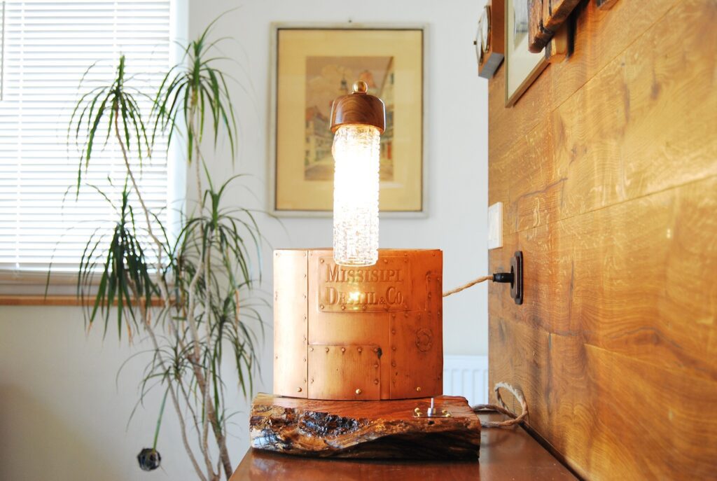 Lampa stołowa industrialna mosiądz - vintage